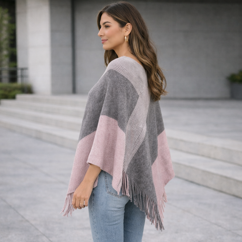 Poncho en laine femme moderne