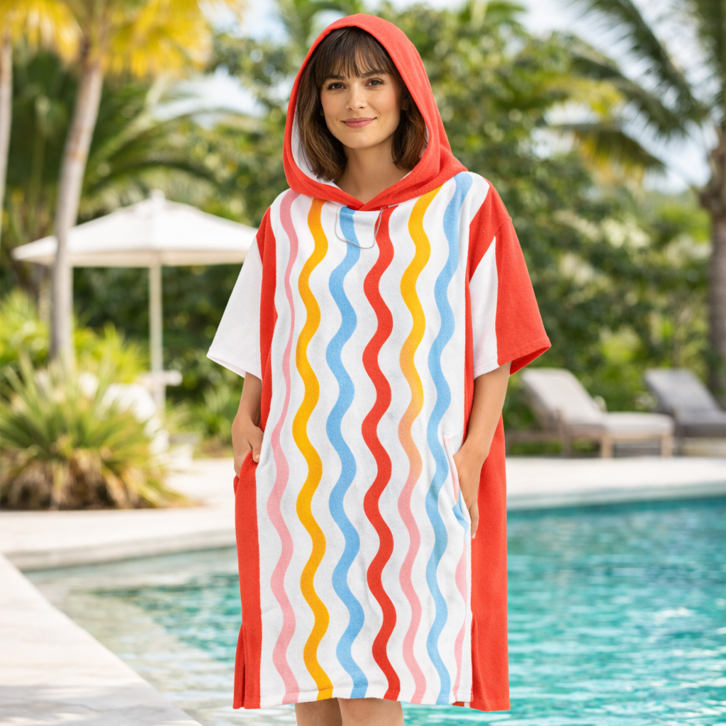 Poncho surf femme motifs vagues