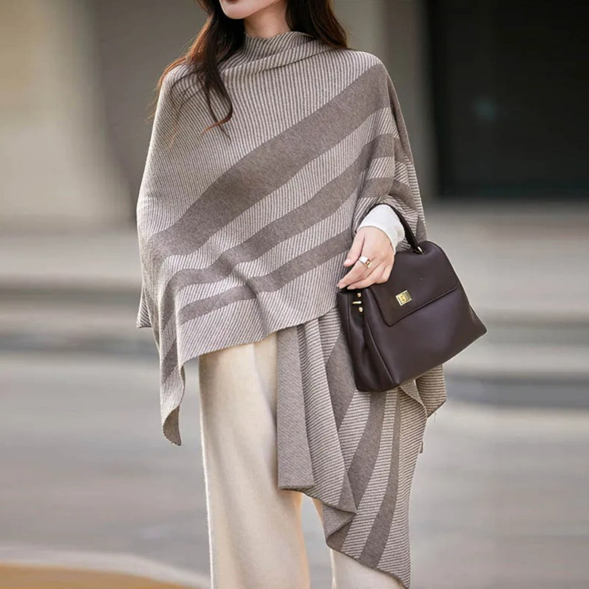 Poncho en laine femme élégant