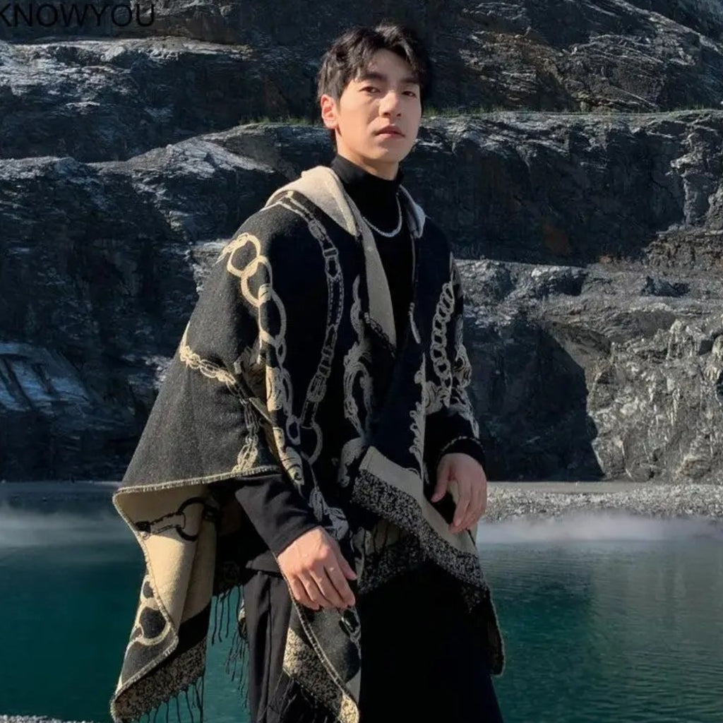 Poncho chaud homme motifs chaînes dorées