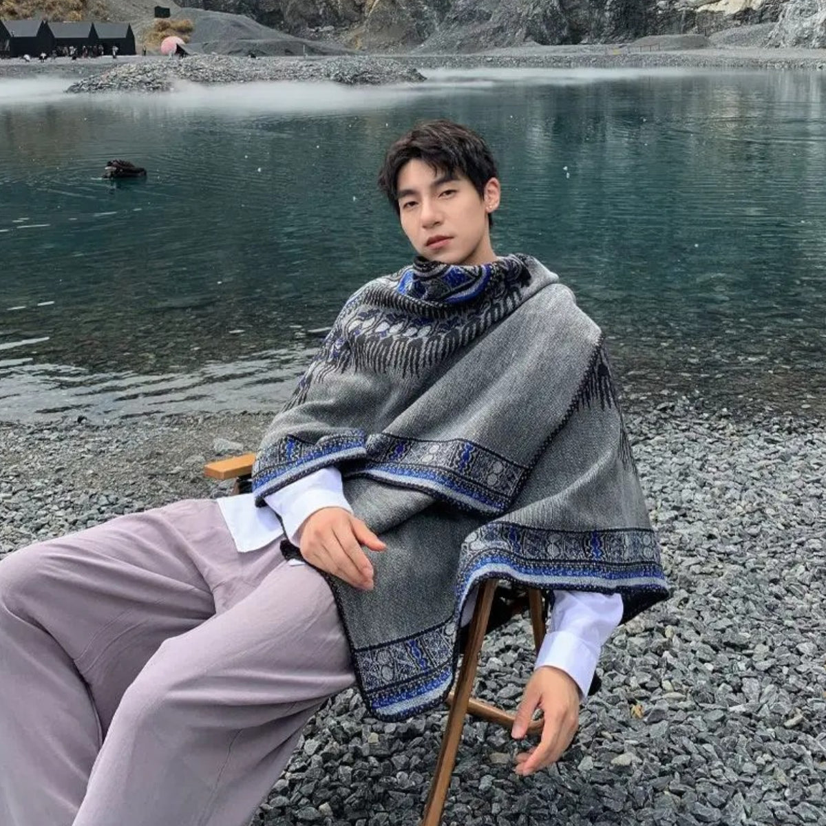 Poncho chaud homme élégant